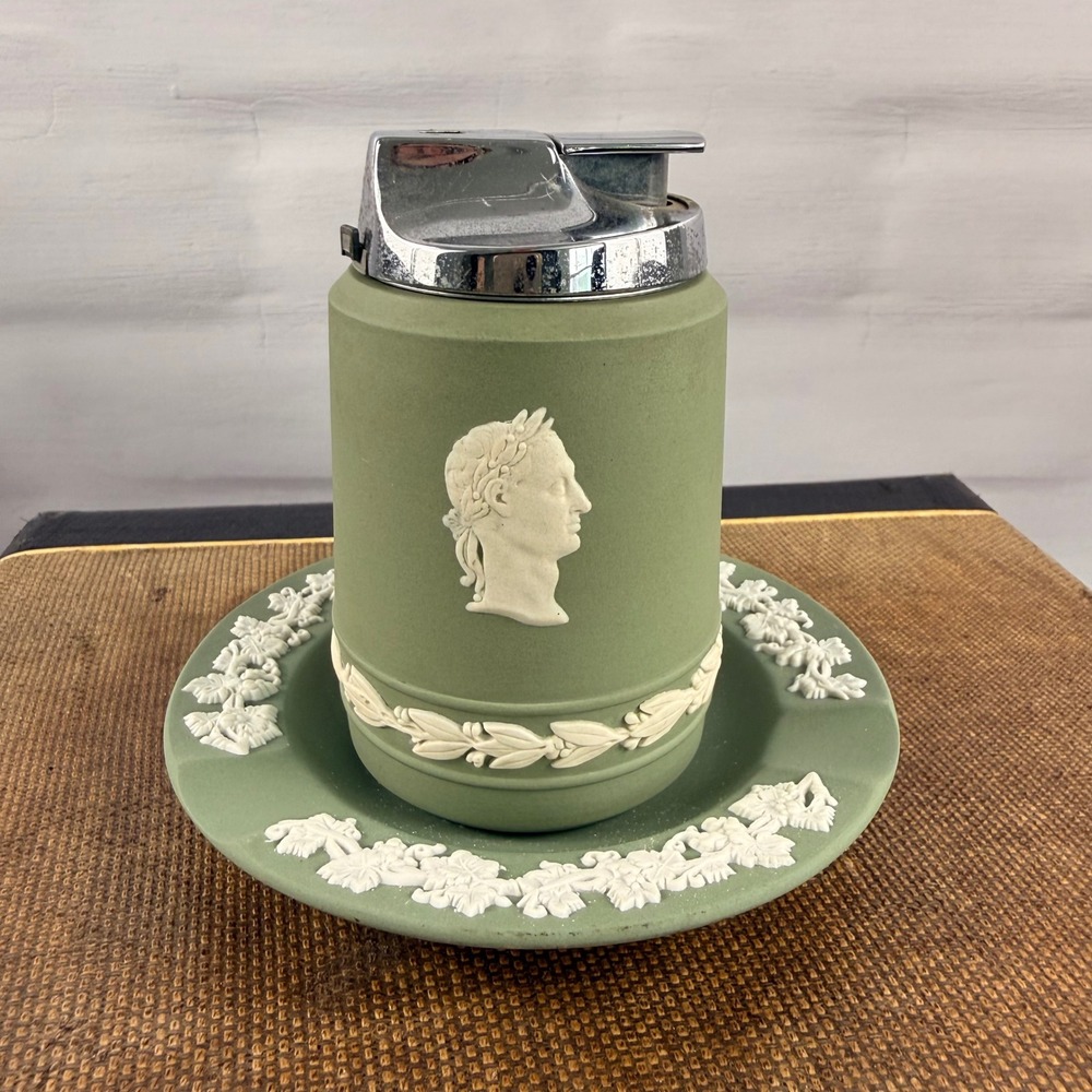 Wedgwood Green Jasperware Ashtray & Ronson Table Lighter England